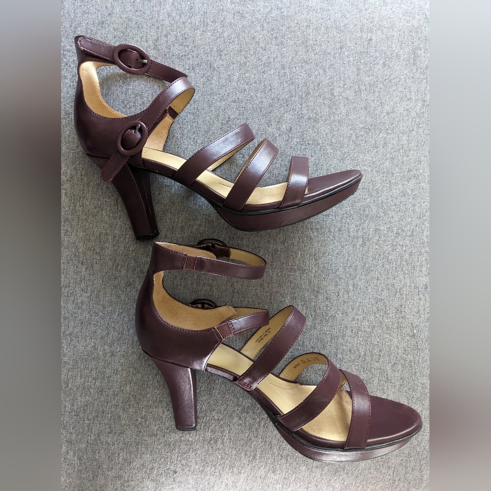 Naturalizer Dessie Heel
